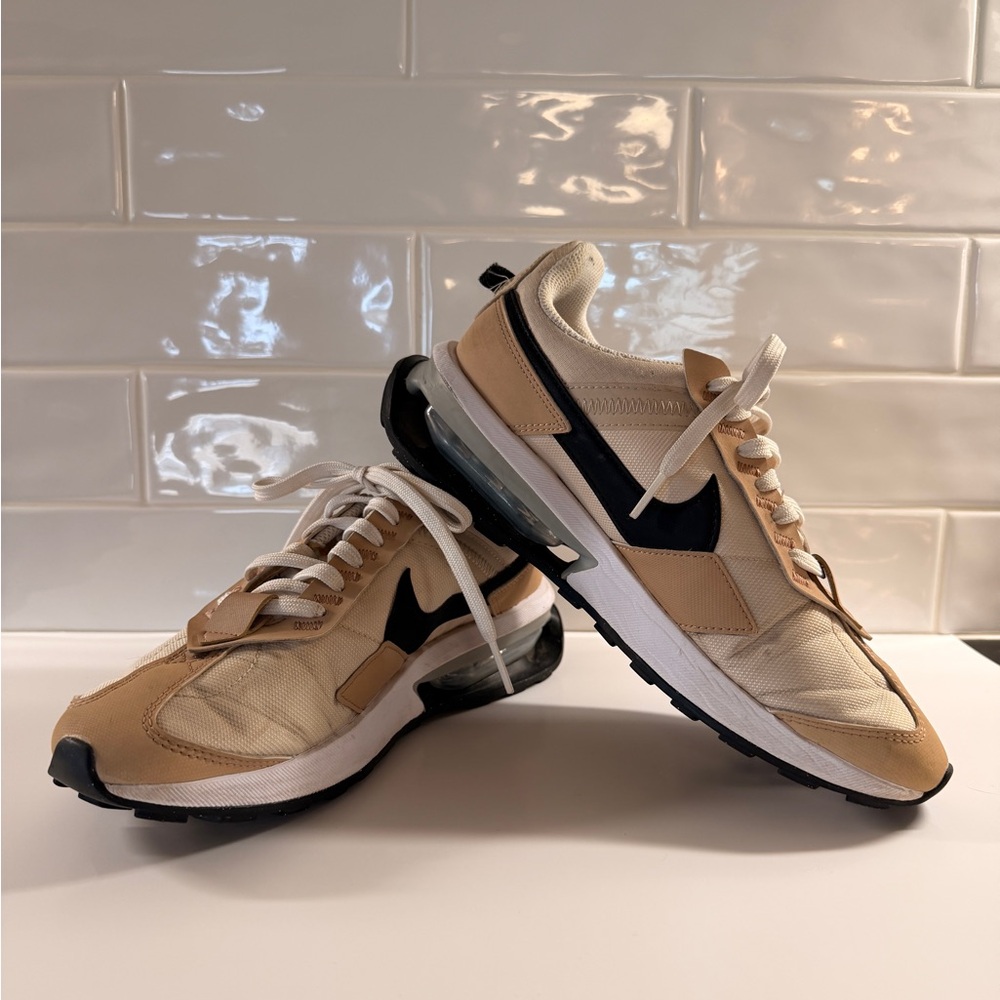 Women’s Beige and Black Nike Sneakers